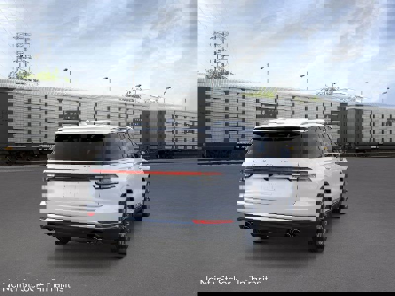 New 2026 Lincoln Aviator AWD image 30