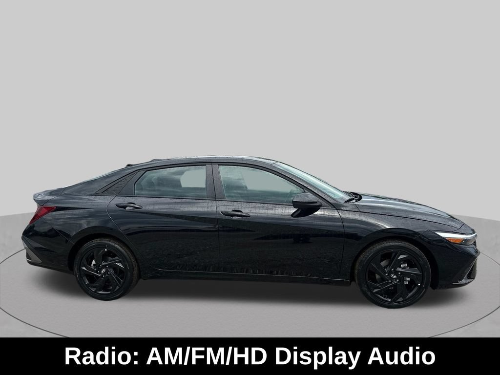 Used 2026 Hyundai Elantra Sport FWD image 7