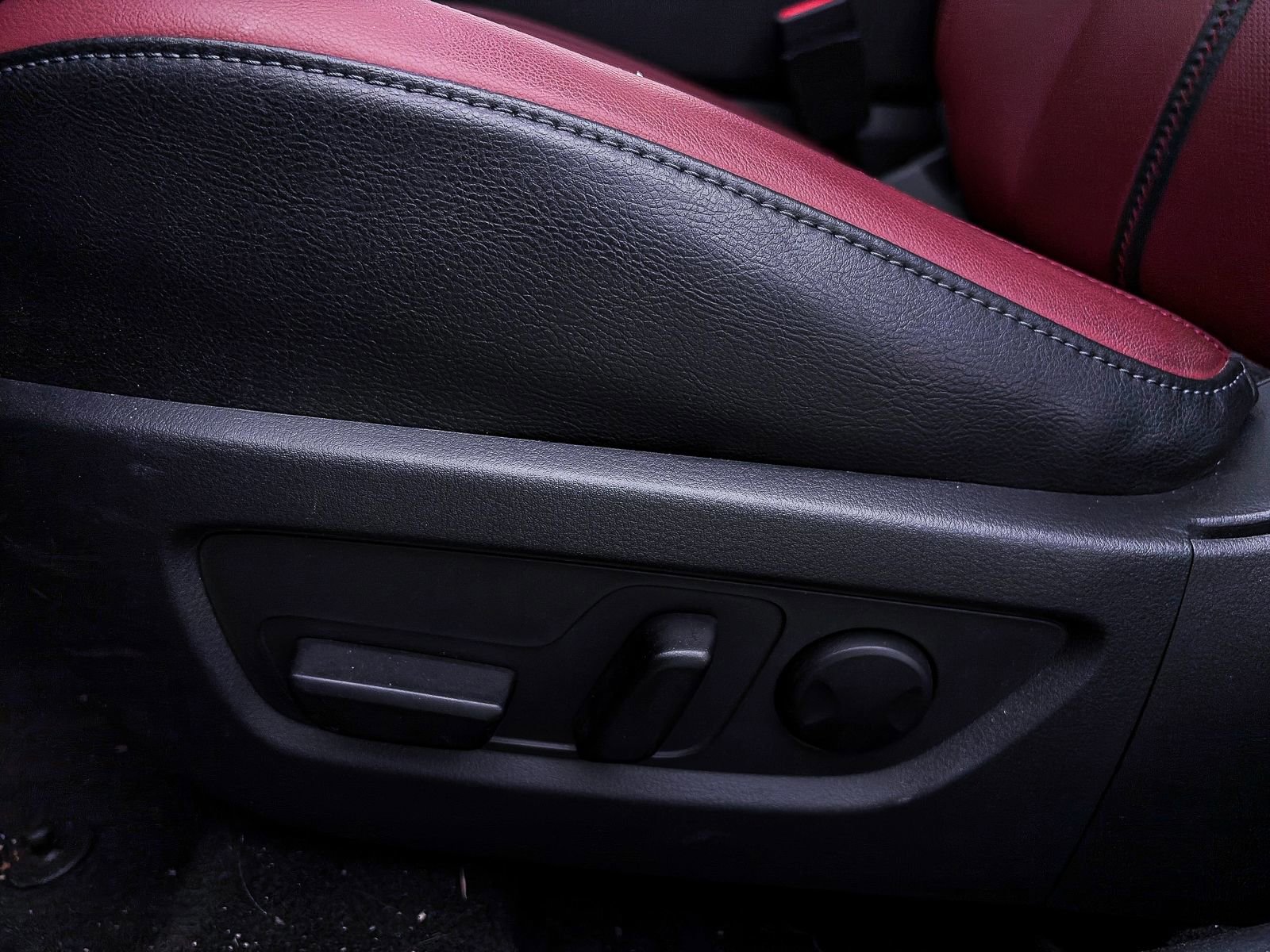 Used 2025 MAZDA CX-50 AWD 2.5 Hybrid w/ Premium Pkg image 20