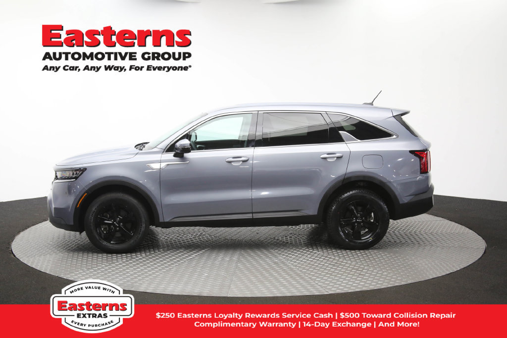 Used 2023 Kia Sorento LX AWD/4WD image 59