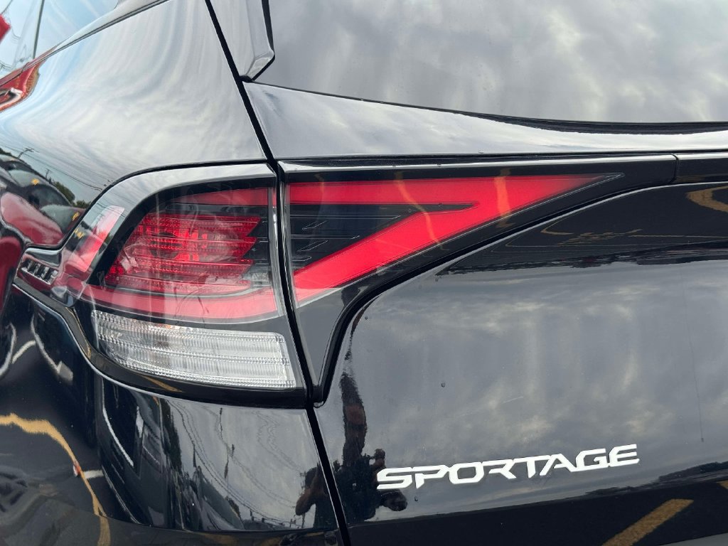 Certified 2023 Kia Sportage X-Line w/ X-Line Premium Package AWD/4WD image 12