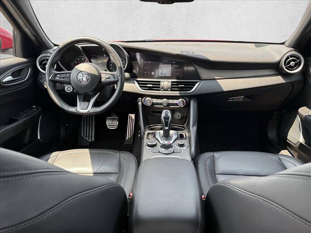 Used 2022 Alfa Romeo Giulia Ti w/ Active Assist Plus Package RWD image 23