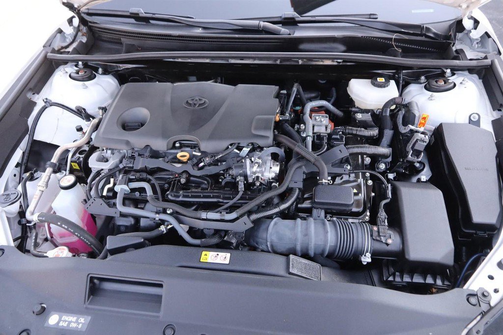 Used 2025 Toyota Camry LE image 28