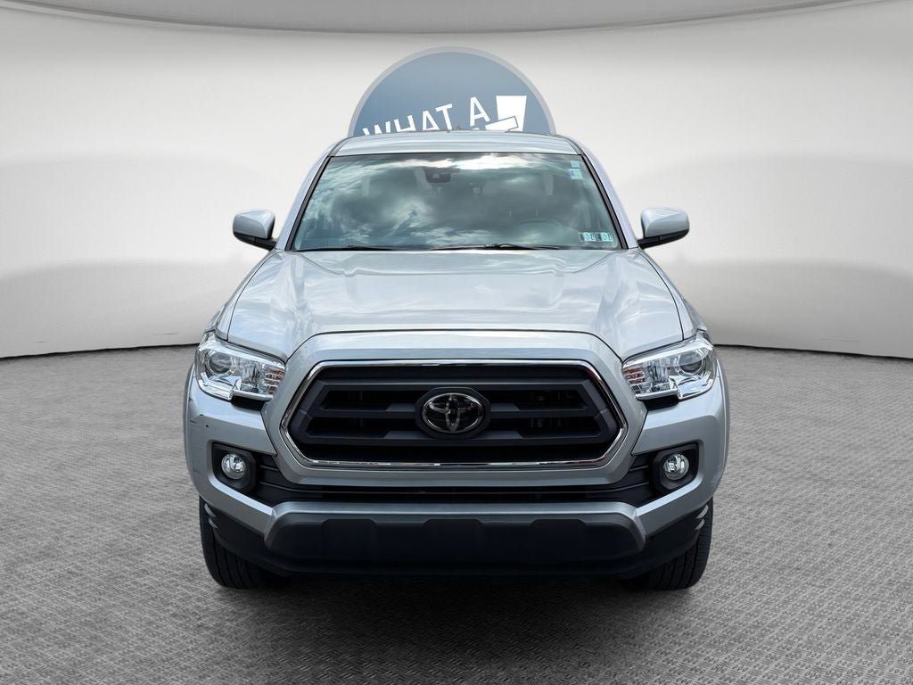 Certified 2023 Toyota Tacoma SR5 AWD/4WD image 9
