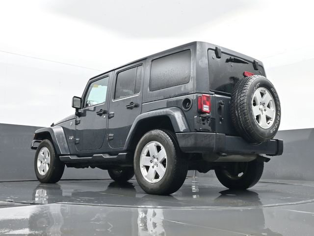 Used 2016 Jeep Wrangler Unlimited Sahara w/ Dual Top Group AWD/4WD image 23