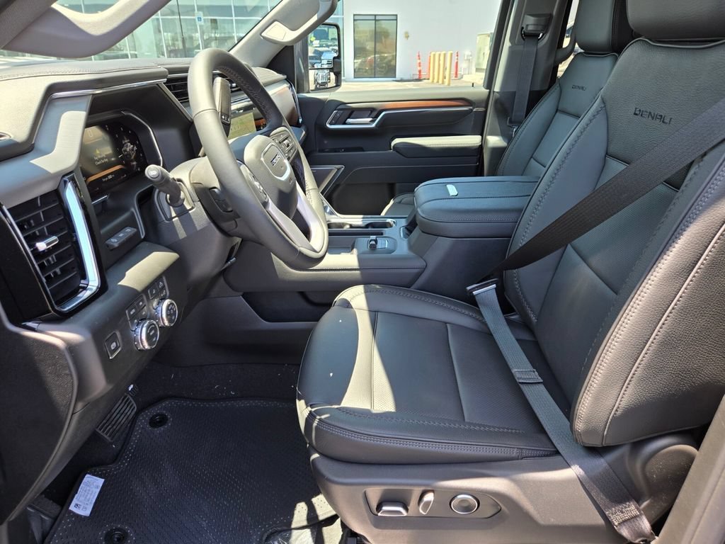 New 2026 GMC Sierra 2500 Denali w/ Denali Reserve Package AWD/4WD image 6