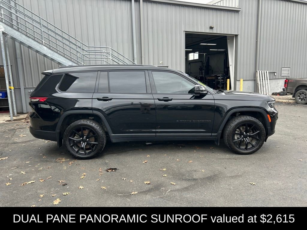 Used 2023 Jeep Grand Cherokee L Limited w/ Black Appearance Package image 2