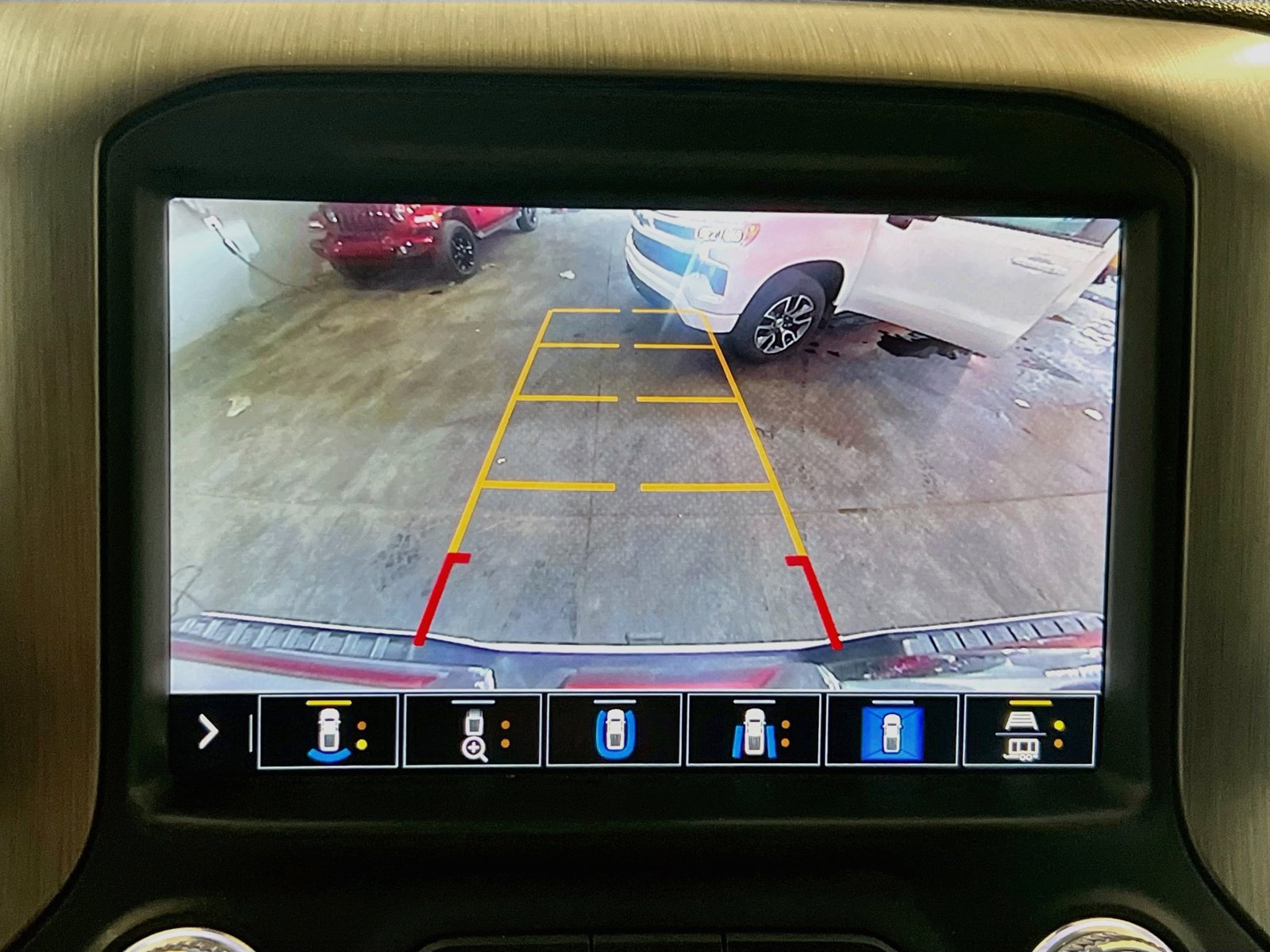 Used 2023 GMC Sierra 2500 Denali w/ Denali Ultimate Package AWD/4WD image 10