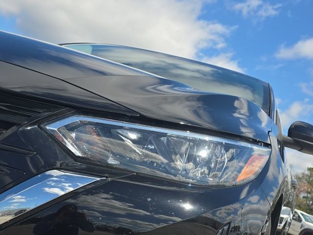 Used 2025 Nissan Sentra S FWD image 9