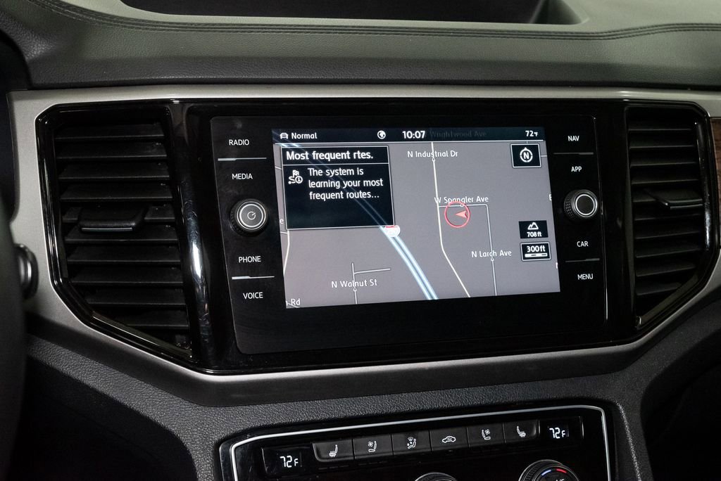 Used 2020 Volkswagen Atlas SEL R-Line image 18