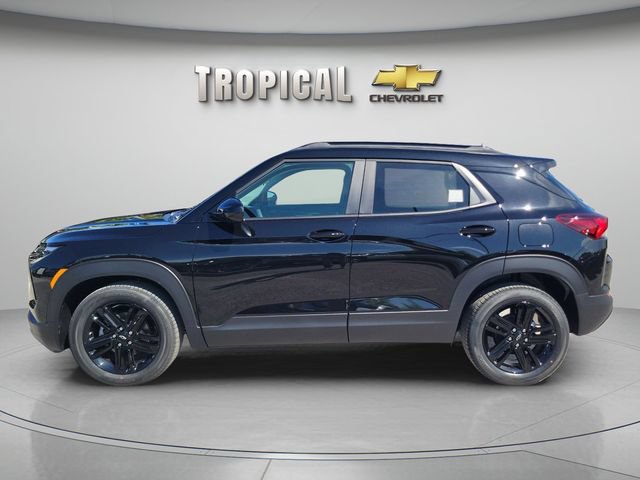 New 2026 Chevrolet TrailBlazer LT w/ Midnight Edition FWD image 2