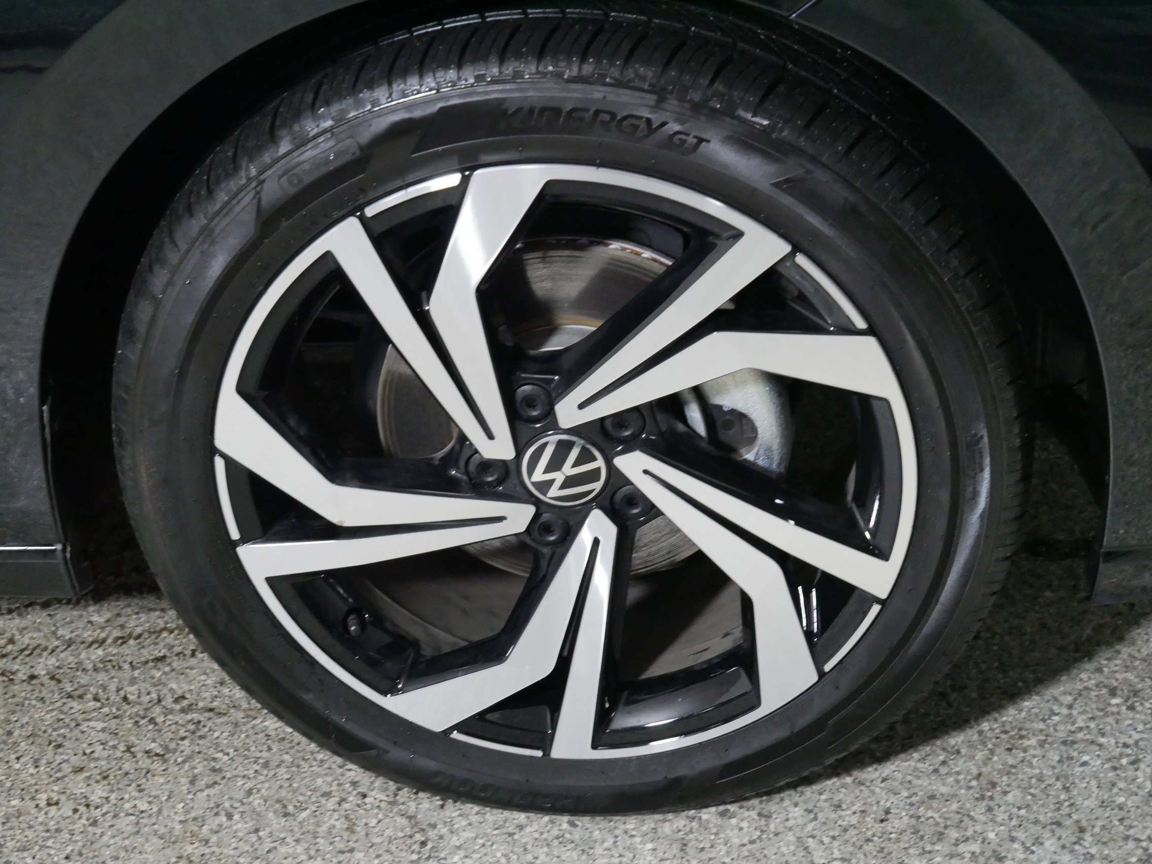 Certified 2025 Volkswagen Jetta SEL FWD image 15