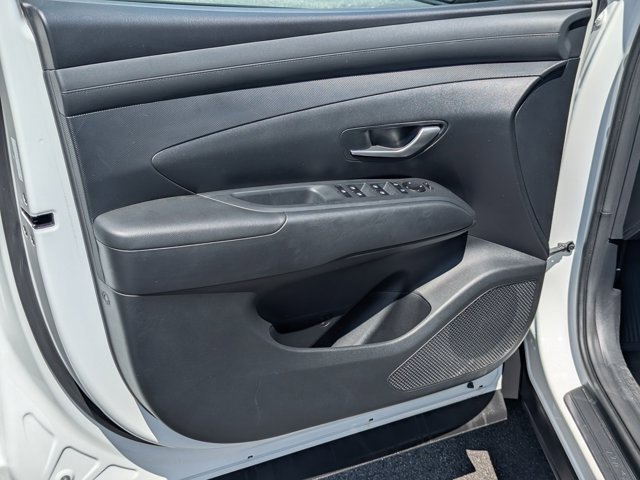 Used 2025 Hyundai Tucson SE image 10