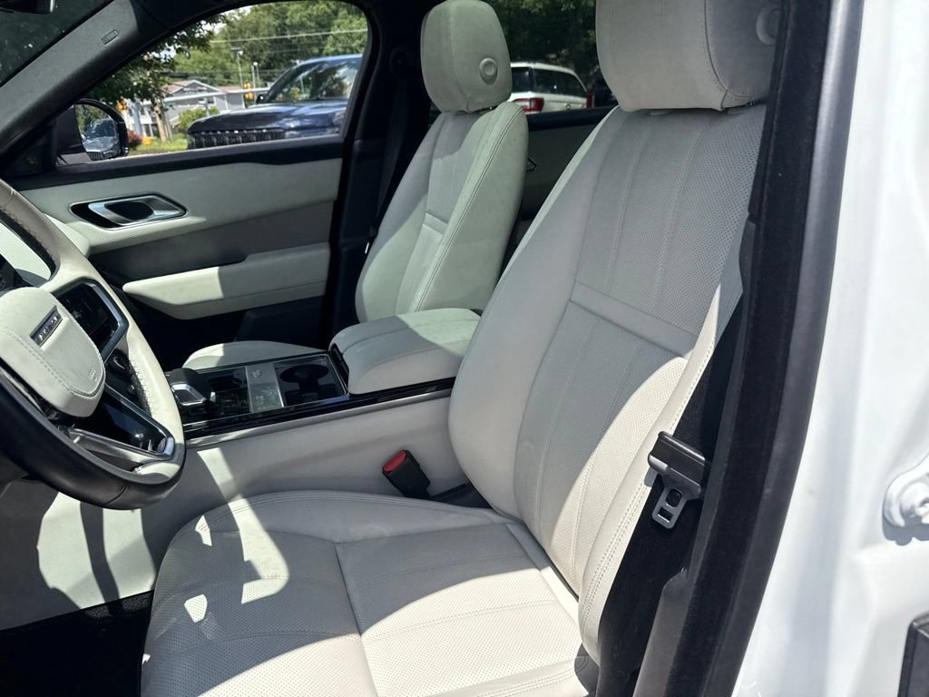 Used 2022 Land Rover Range Rover Velar R-Dynamic S AWD/4WD image 16