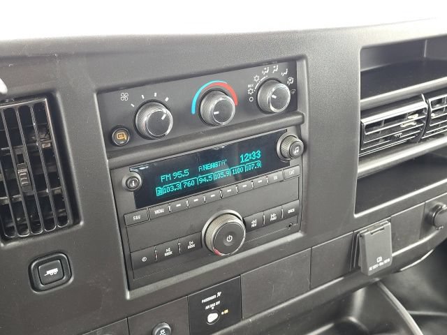 Used 2025 Chevrolet Express 2500 w/ Driver Convenience Package RWD image 22