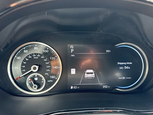 Used 2025 Genesis GV70 3.5T Sport w/ Sport Advanced Package image 39