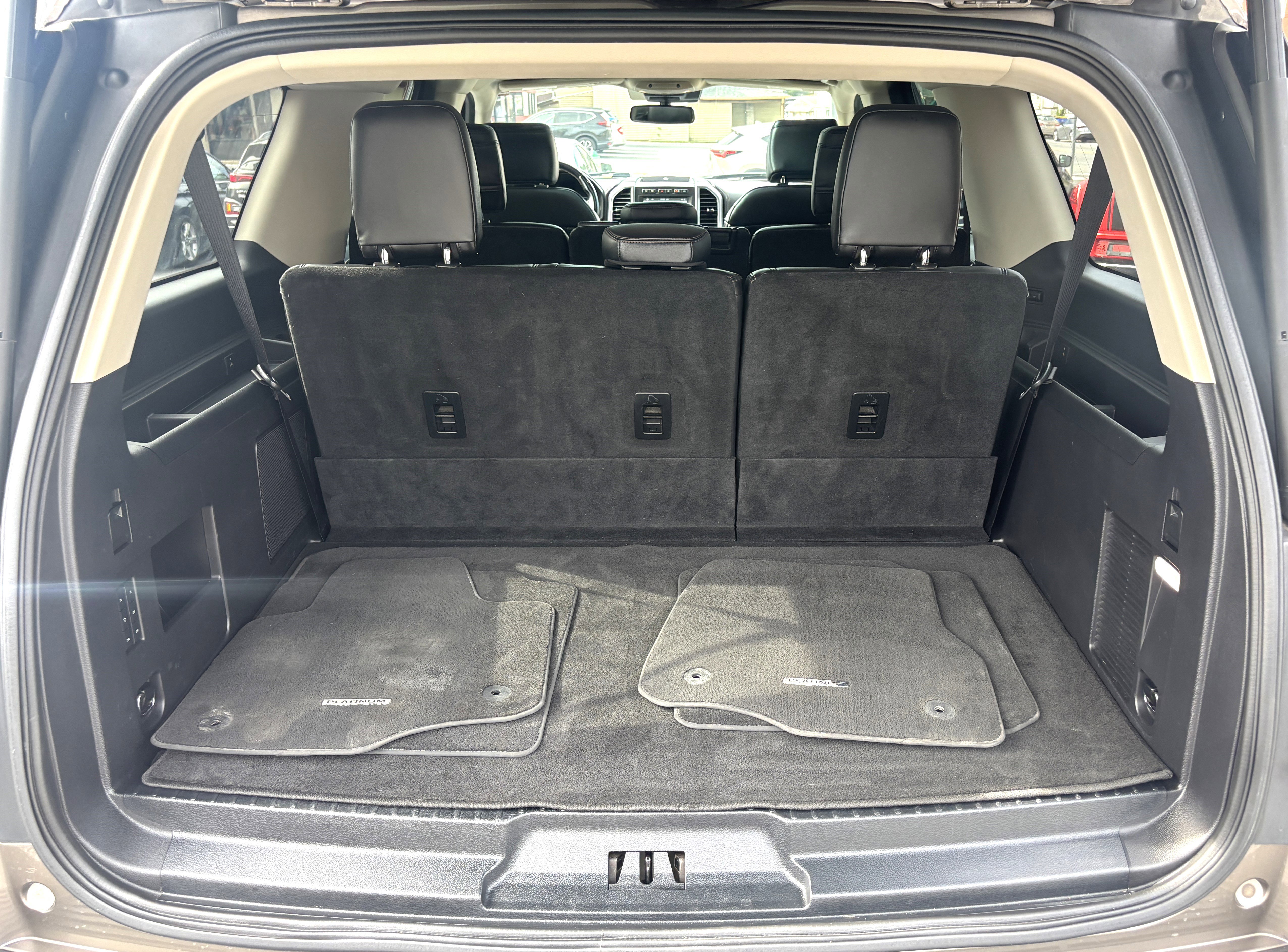 Used 2018 Ford Expedition Max Platinum image 42