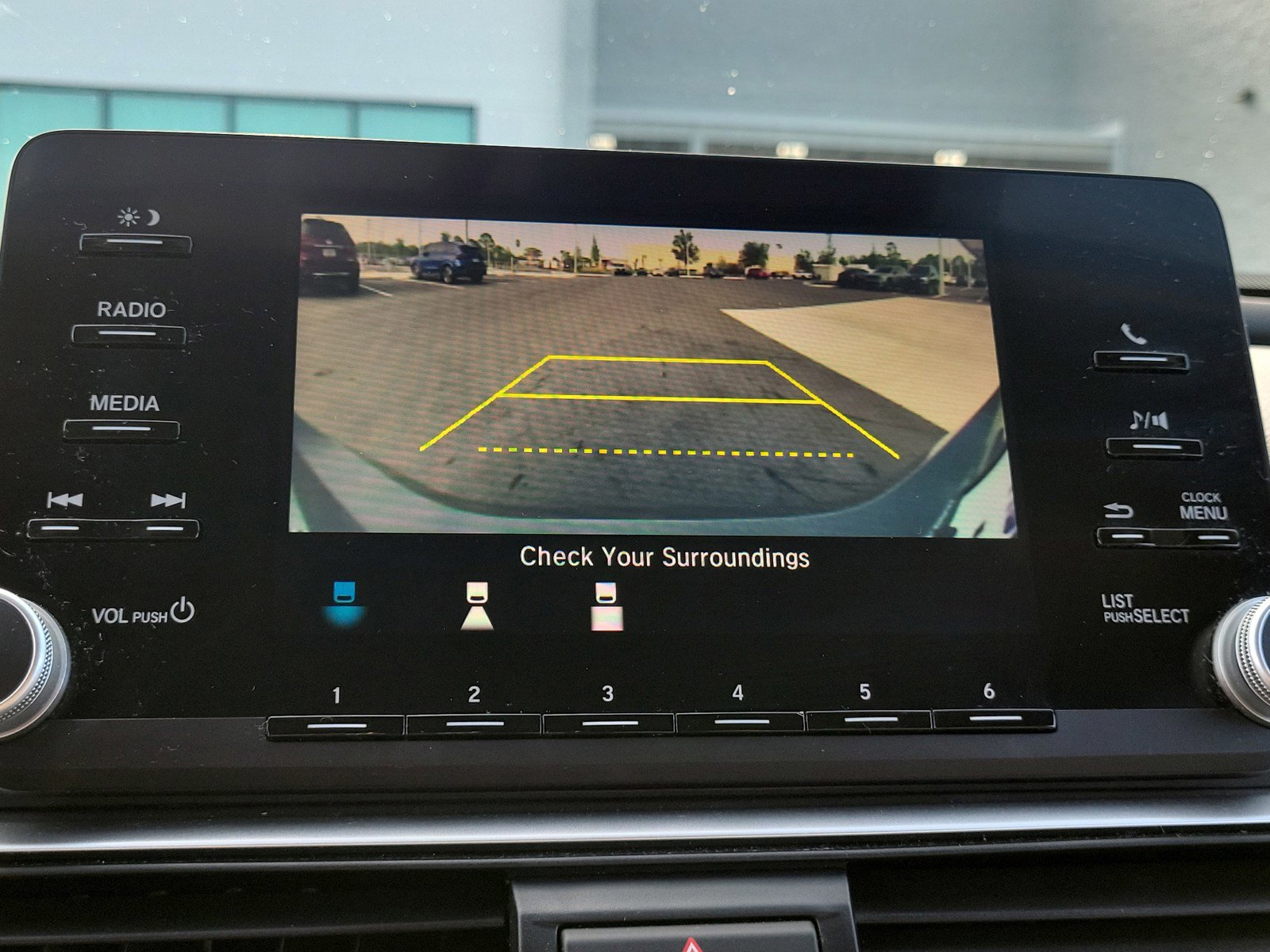 Used 2019 Honda Accord LX image 24