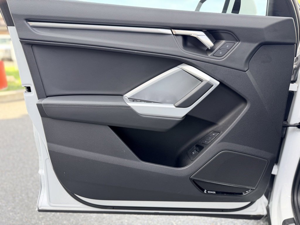 Certified 2024 Audi Q3 2.0T Premium Plus image 13