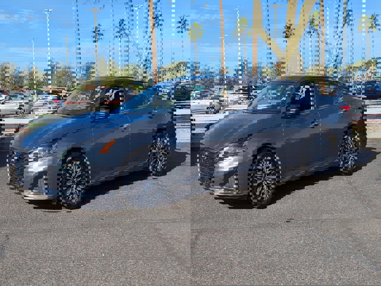 Certified 2025 Nissan Altima 2.5 SV image 2