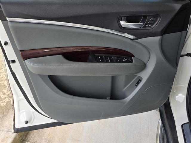 Used 2016 Acura MDX w/ Technology Package AWD/4WD image 40
