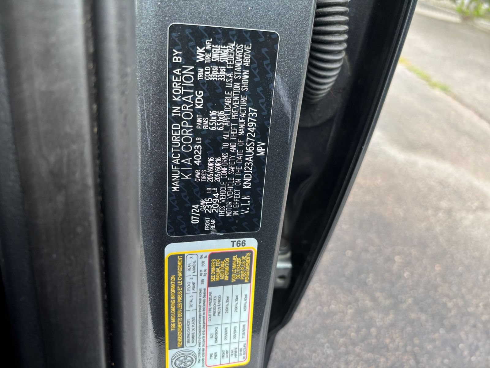Used 2025 Kia Soul LX w/ LX Technology Package FWD image 28