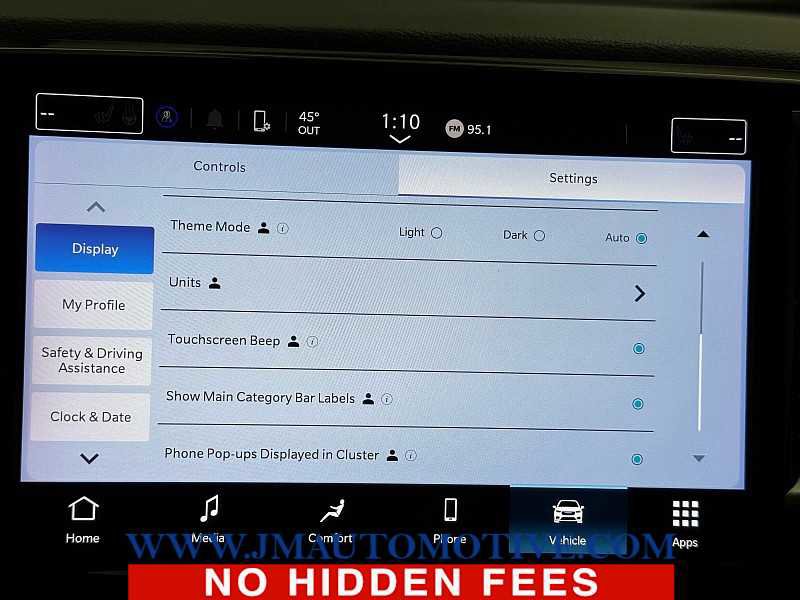 Used 2021 Chrysler Pacifica Touring-L image 30