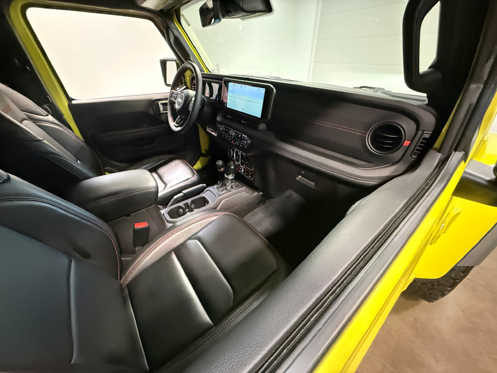 Used 2024 Jeep Wrangler Unlimited Rubicon AWD/4WD image 61