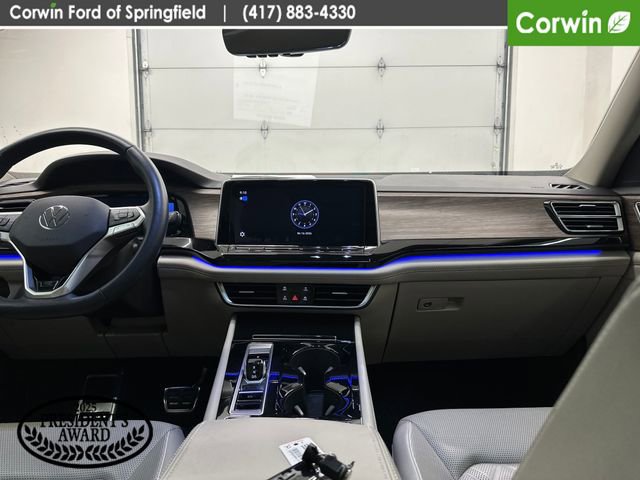 Used 2024 Volkswagen Atlas SEL Premium R-Line image 13