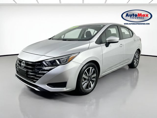 Used 2023 Nissan Versa SV FWD image 5