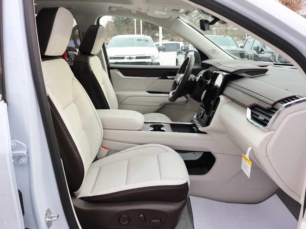 New 2026 GMC Acadia Denali w/ Super Cruise Package image 41