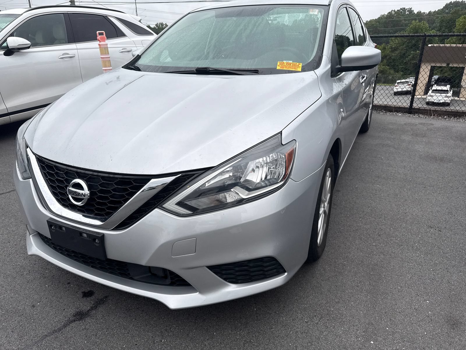 Used 2018 Nissan Sentra SV FWD image 2