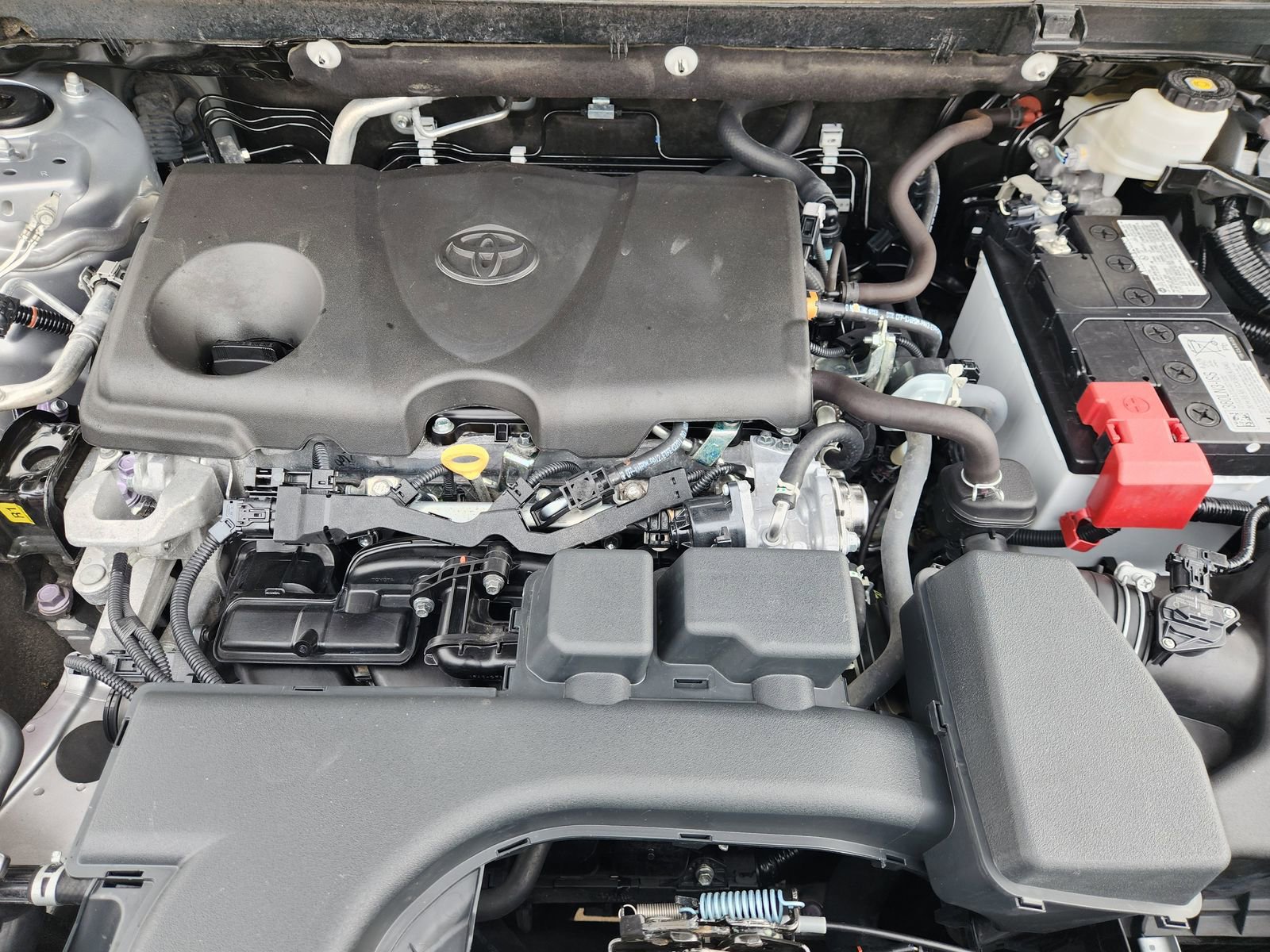 Used 2023 Toyota RAV4 XLE Premium image 36