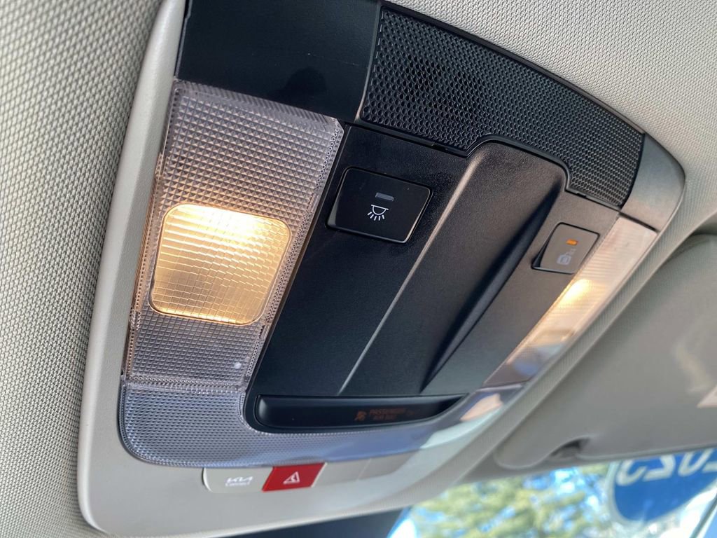 Used 2025 Kia K5 LXS image 18