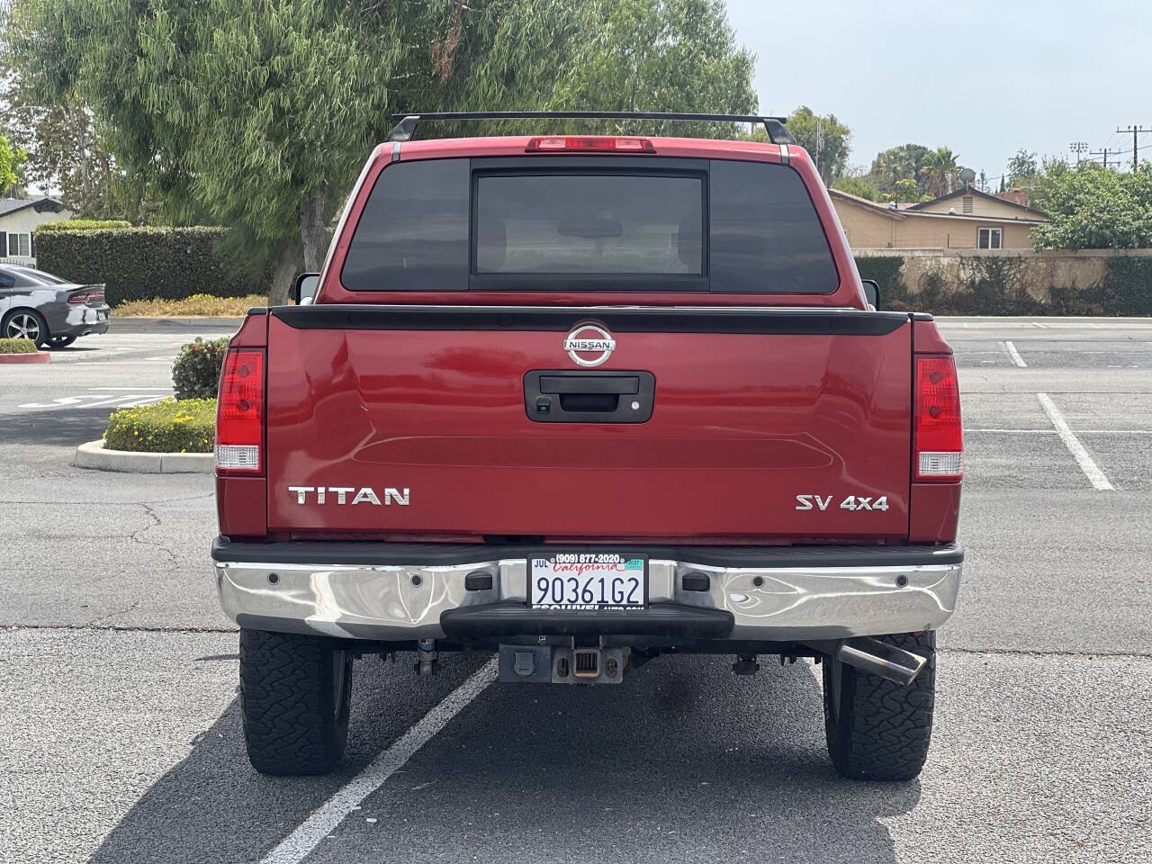 Used 2013 Nissan Titan SV w/ SV Value Truck Pkg AWD/4WD image 15
