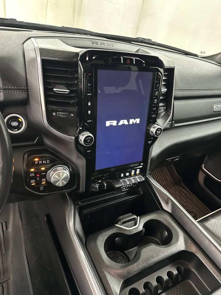Used 2023 RAM 1500 Laramie AWD/4WD image 18