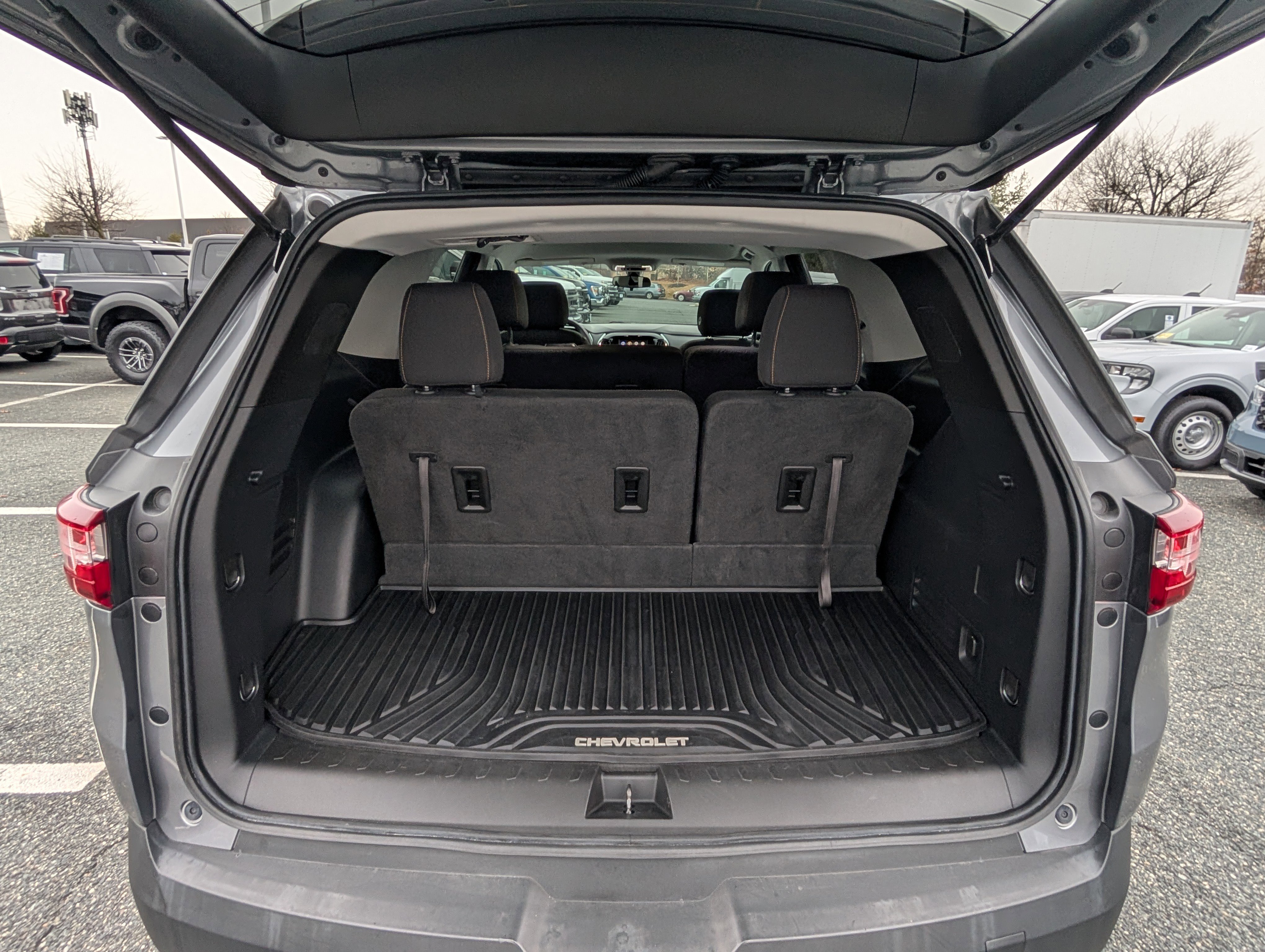 Used 2020 Chevrolet Traverse LS w/ LPO, Blackout Package image 12