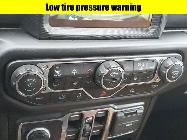 Certified 2022 Jeep Wrangler Unlimited Sahara w/ Cold Weather Group image 19