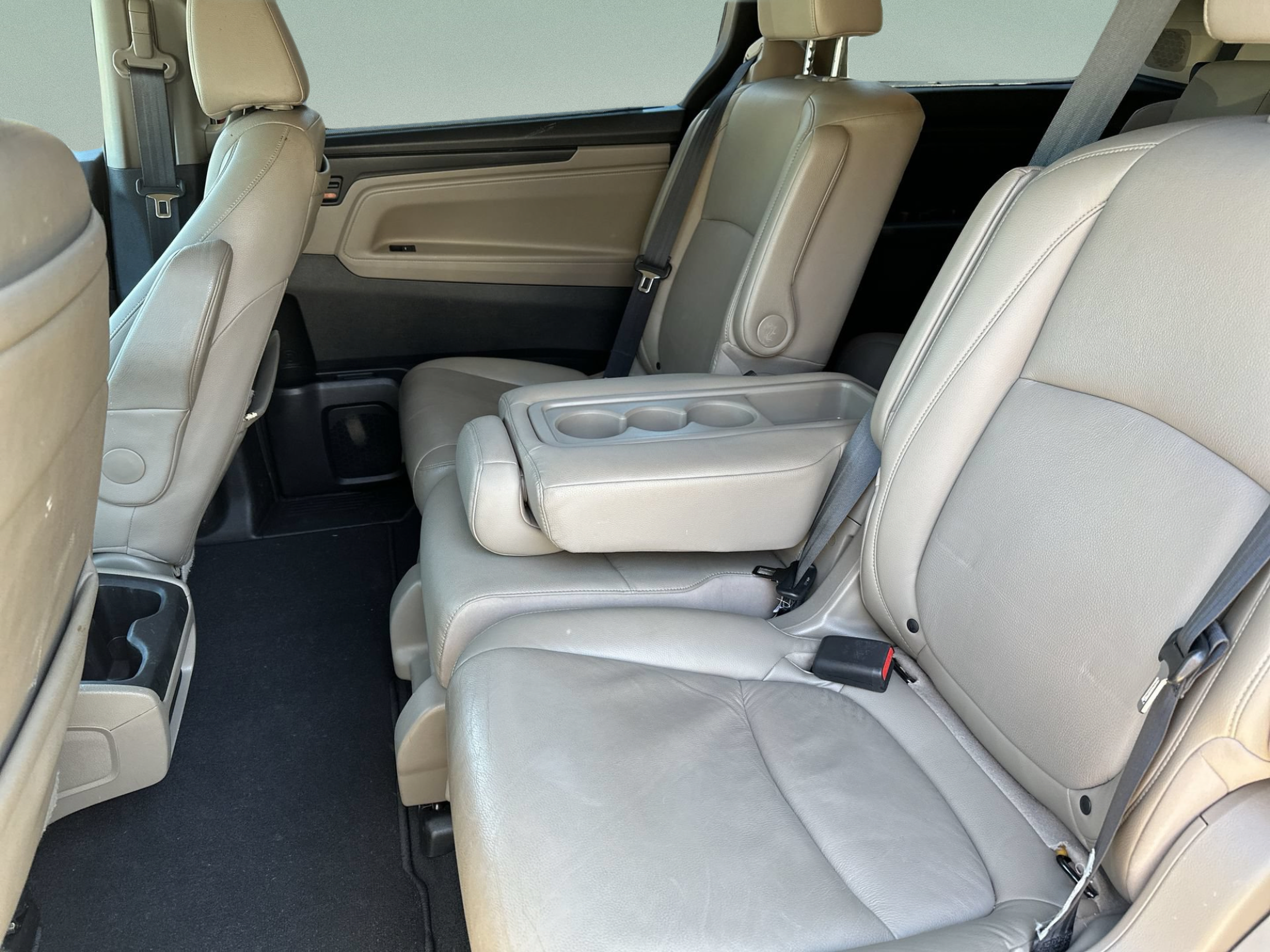 Used 2018 Honda Odyssey Elite image 24