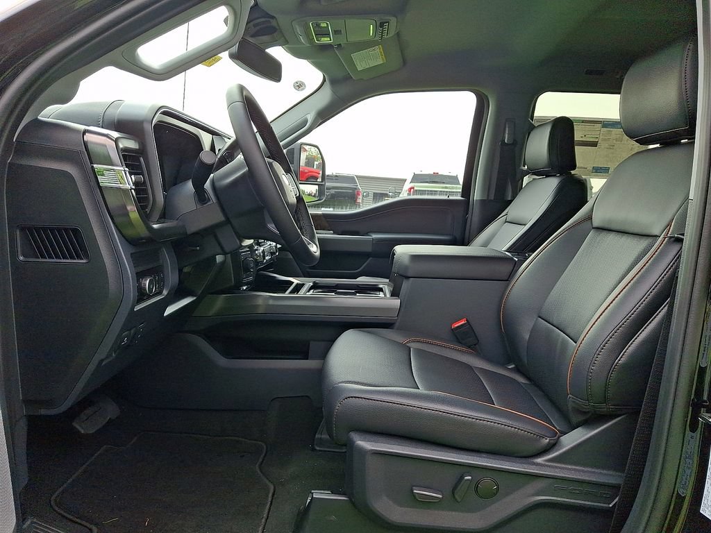 New 2026 Ford F250 Lariat w/ Black Appearance Package AWD/4WD image 9