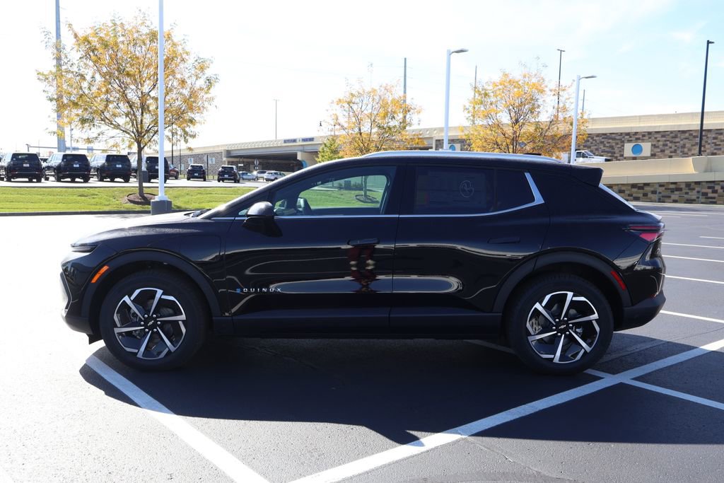 New 2026 Chevrolet Equinox EV LT image 4