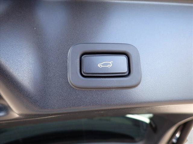 Used 2022 Land Rover Range Rover Evoque S AWD/4WD image 9