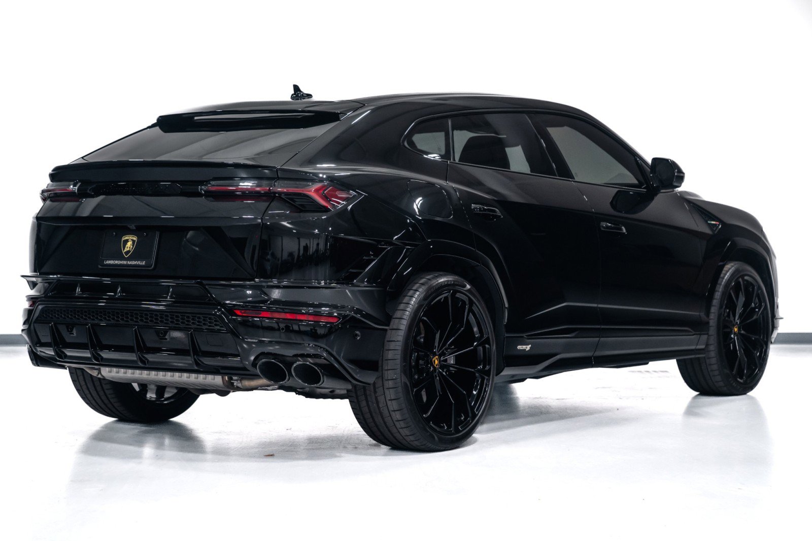 Used 2024 Lamborghini Urus S image 8