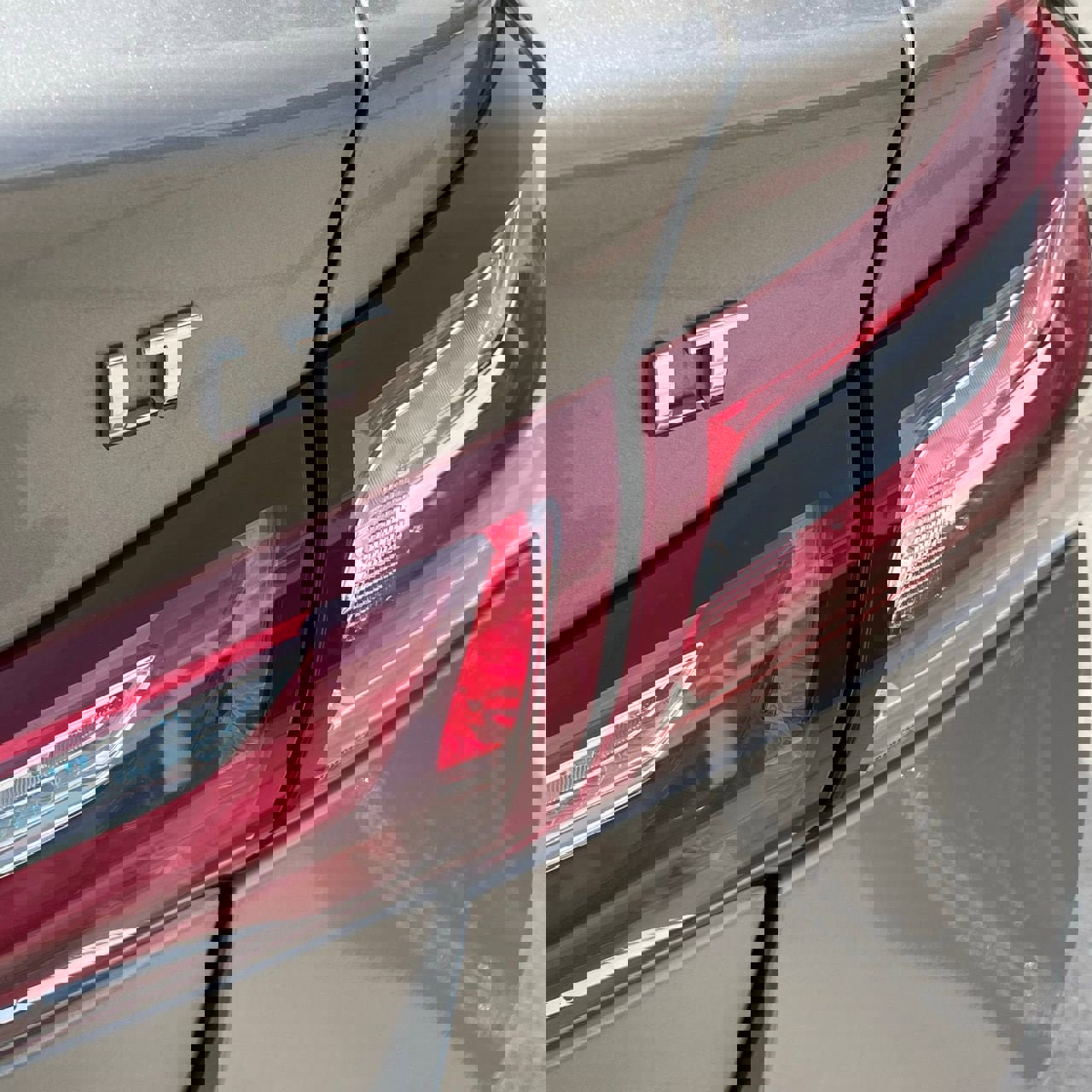 Used 2024 Chevrolet Malibu LT image 6