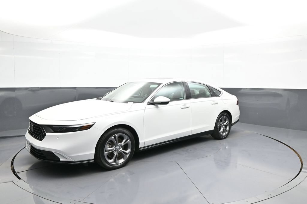 Certified 2024 Honda Accord EX-L image 10