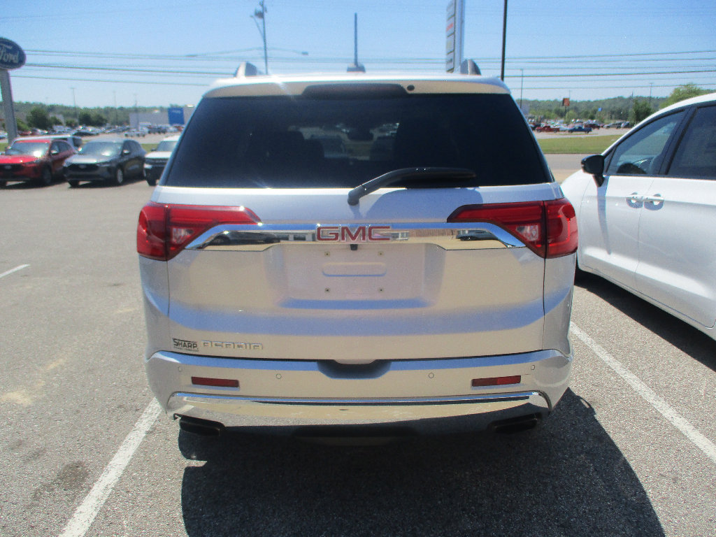 Used 2019 GMC Acadia Denali w/ Technology Package FWD image 21