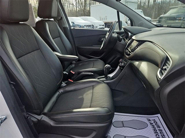 Certified 2022 Chevrolet Trax LT w/ Driver Confidence Package image 26