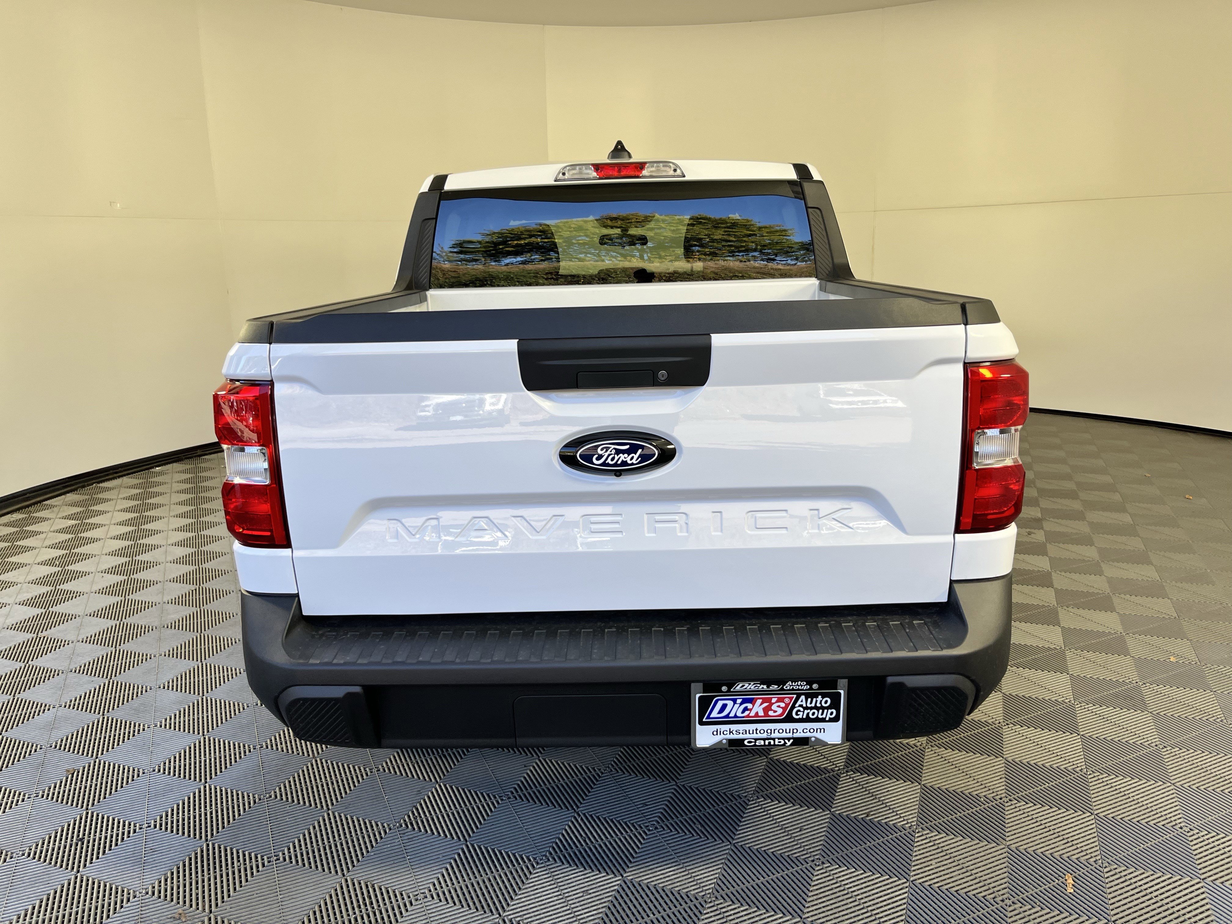 New 2025 Ford Maverick XL w/ Equipment Group 101A image 4