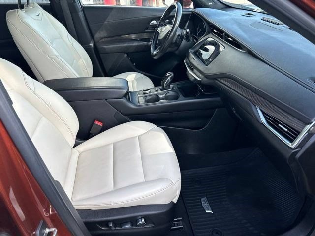 Used 2019 Cadillac XT4 Sport w/ Cold Weather Package AWD/4WD image 47