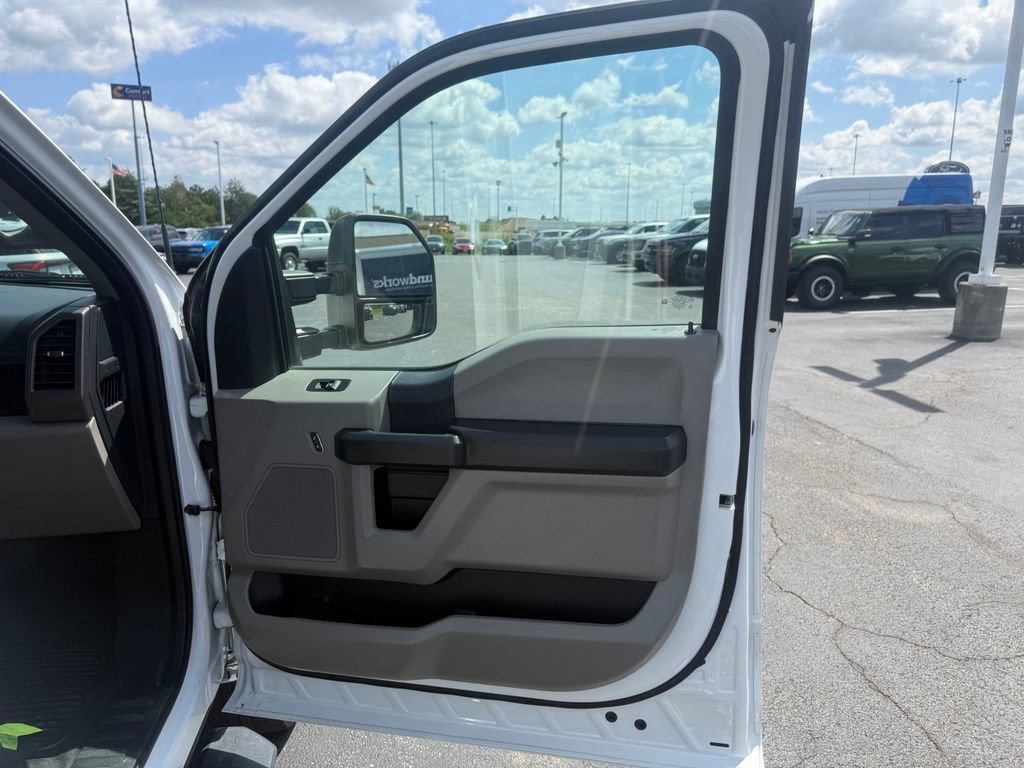 Used 2022 Ford F250 XL w/ Power Equipment Group AWD/4WD image 60